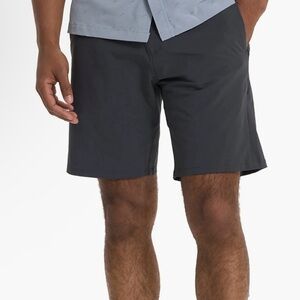 Vuori Mens Aim Tailored Chino Shorts Performance Golf Charcoal Gray Sz 32 V368